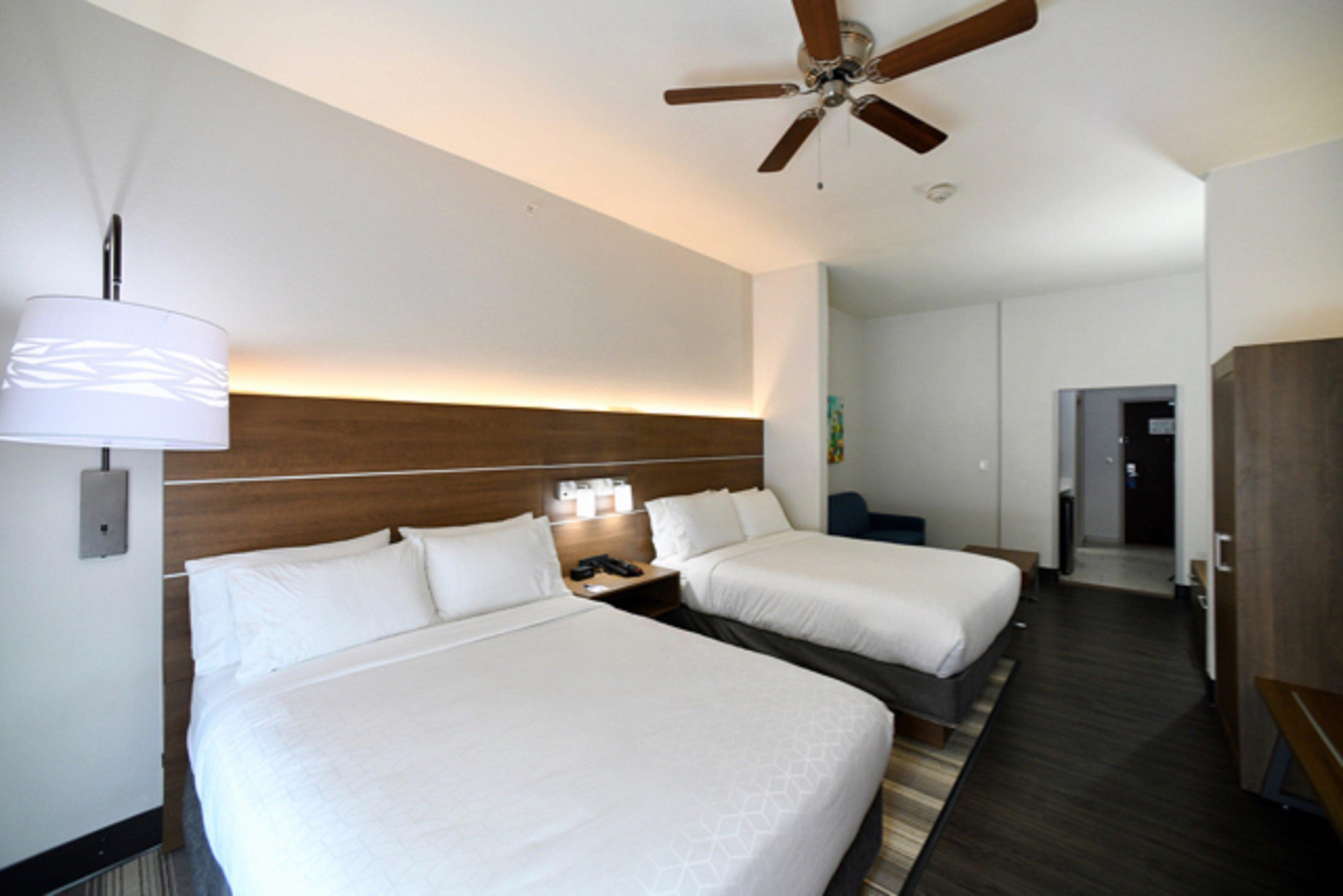 Holiday Inn Express Seguin By Ihg Exterior foto