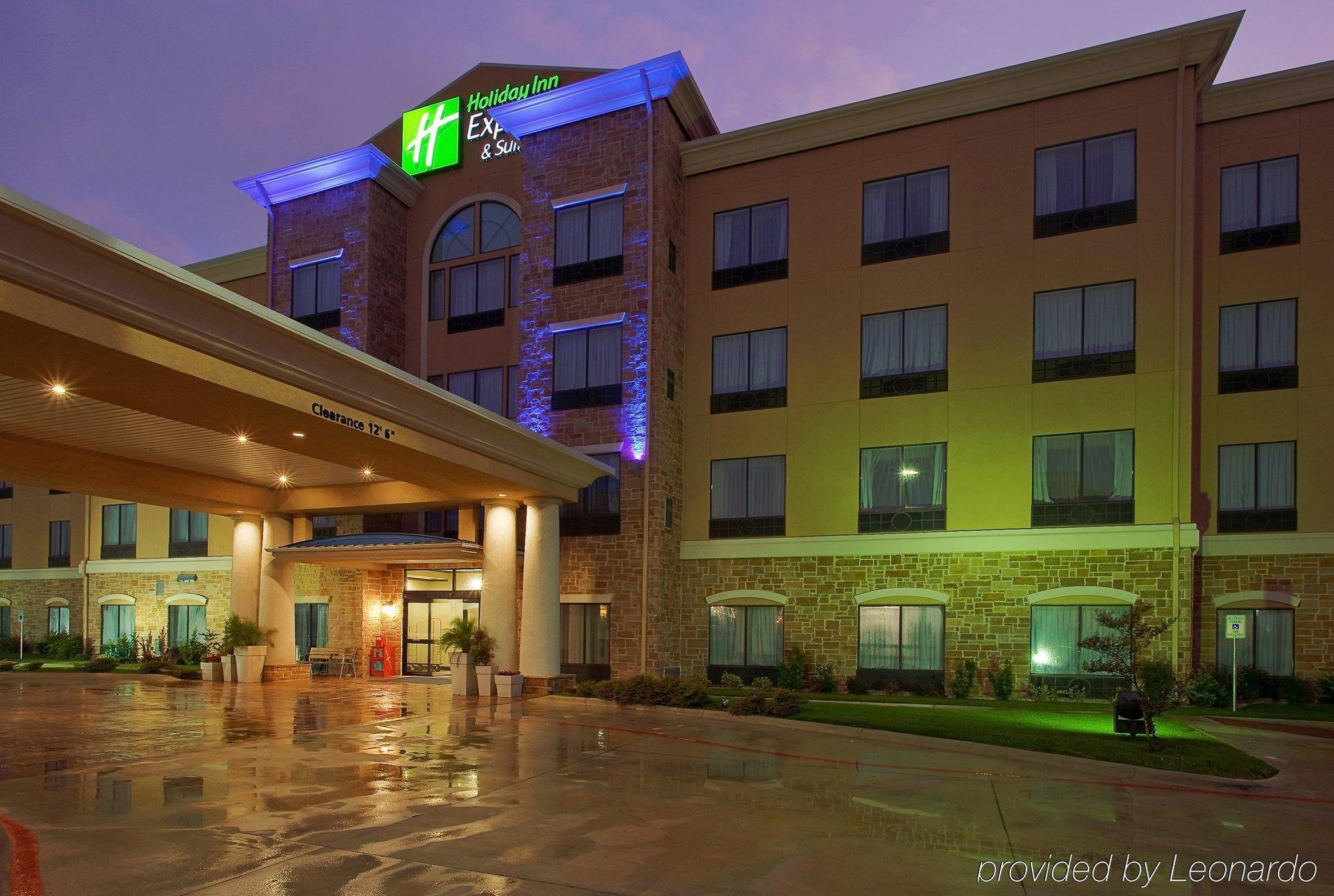 Holiday Inn Express Seguin By Ihg Exterior foto