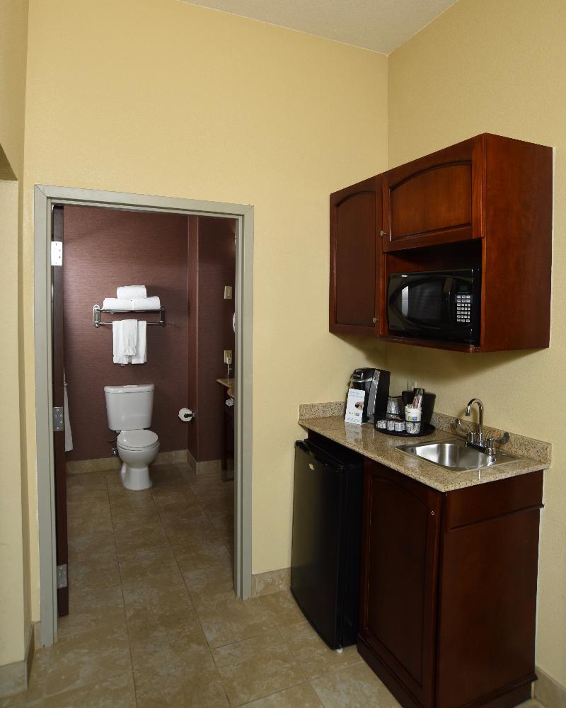 Holiday Inn Express Seguin By Ihg Exterior foto